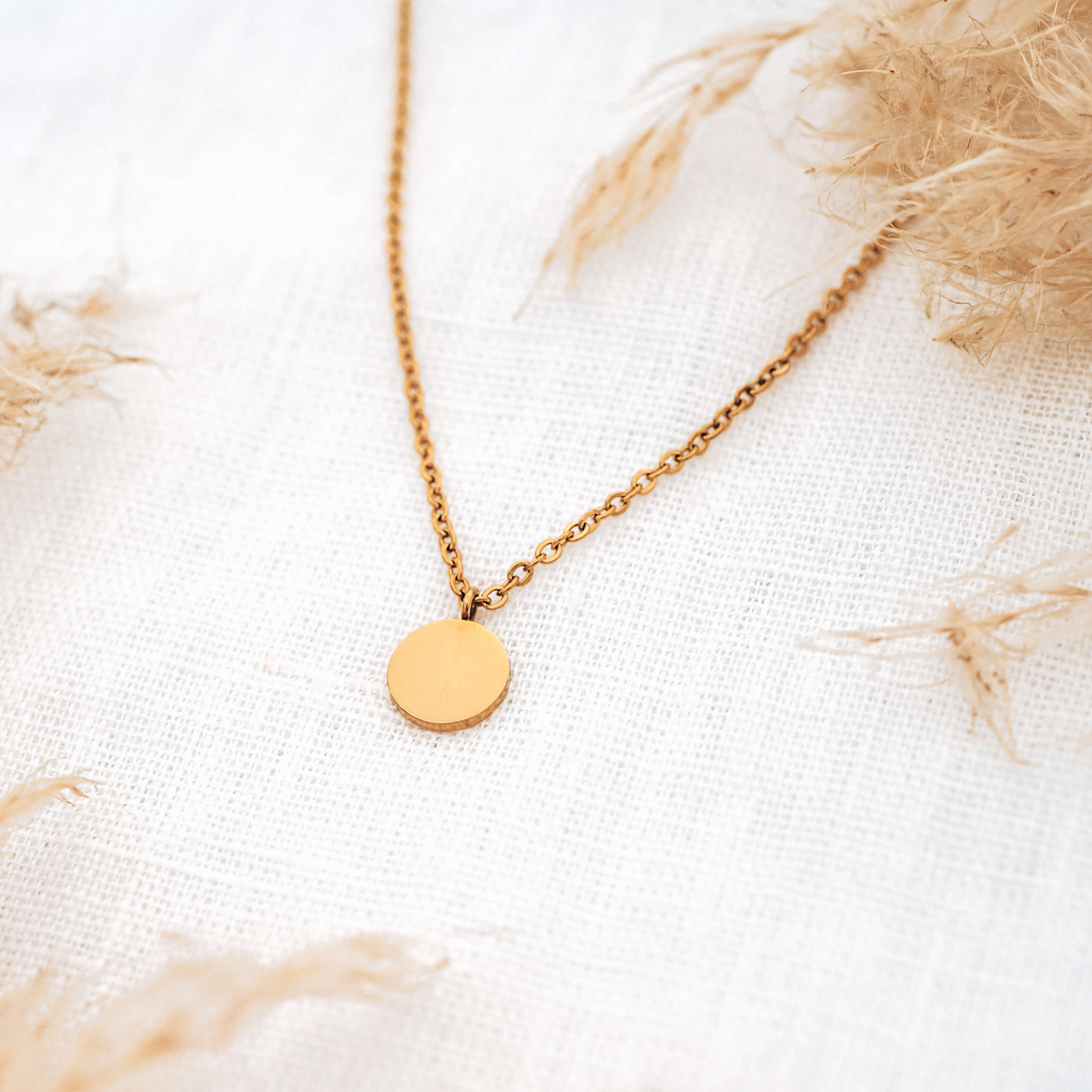 XADITON Halskette Anhänger Halskette Runde for Frauen Gold Farbe